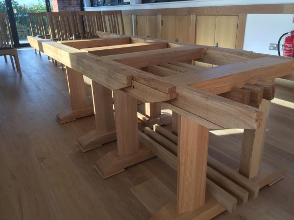 Large Extending Table